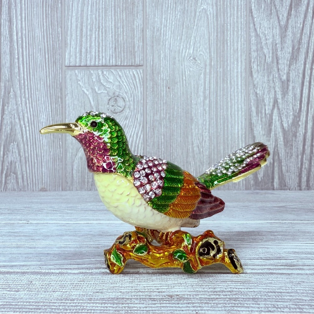 Enamel magpie bird Trinket Box figurine With Austrian Crystals Rhinestones